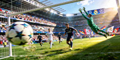 欧洲冠军联赛足球比赛精彩瞬间高清图片